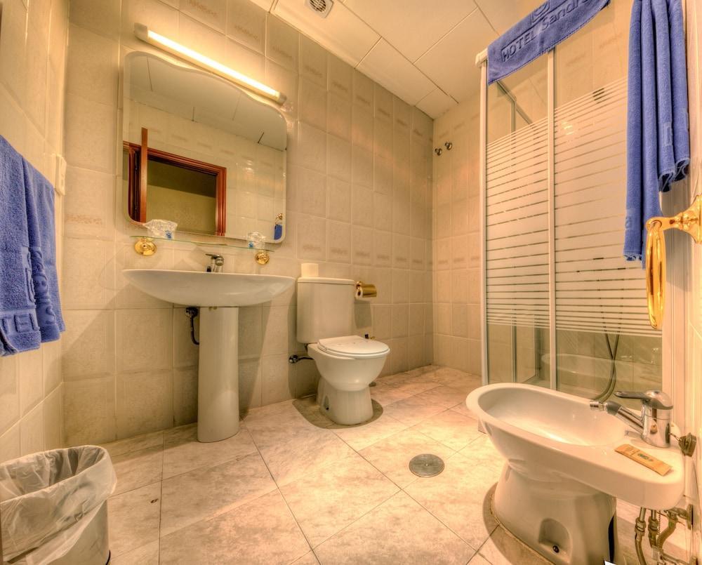 Hotel Sandra Alcala de Guadaira Ngoại thất bức ảnh