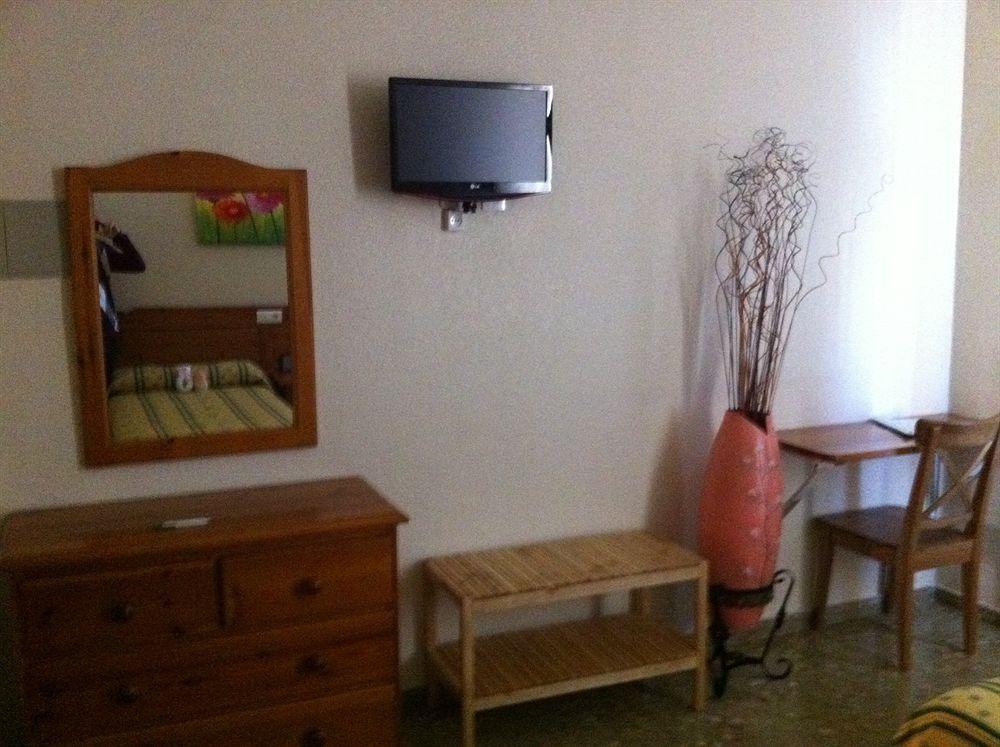 Hotel Sandra Alcala de Guadaira Ngoại thất bức ảnh