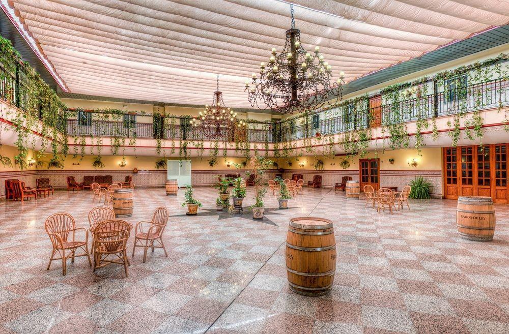 Hotel Sandra Alcala de Guadaira Ngoại thất bức ảnh