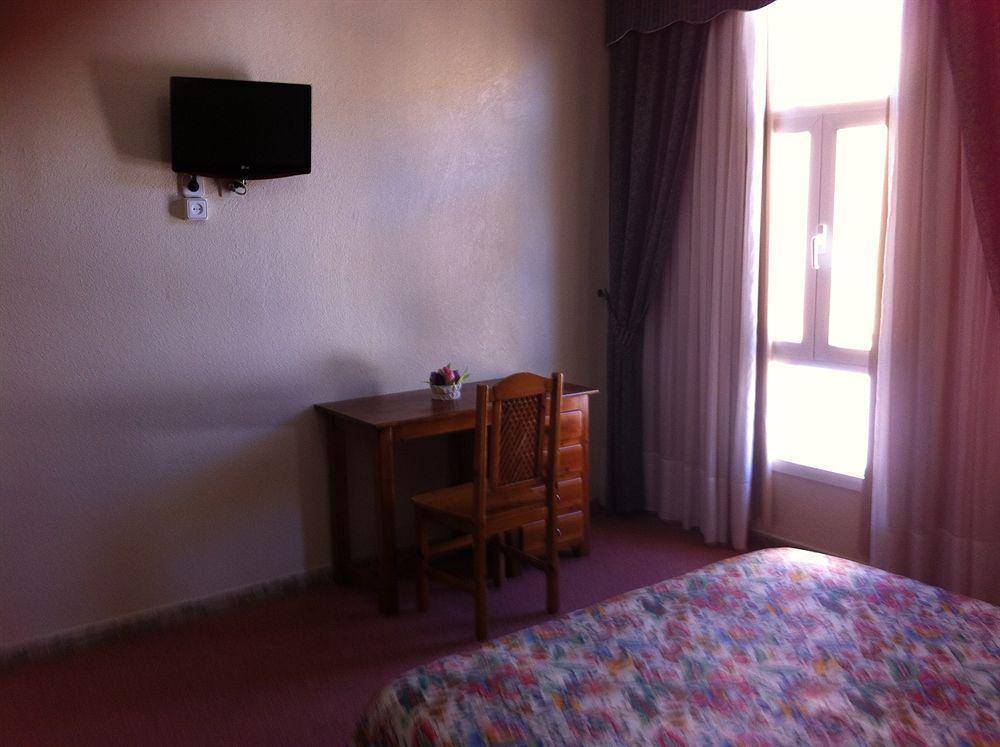 Hotel Sandra Alcala de Guadaira Ngoại thất bức ảnh