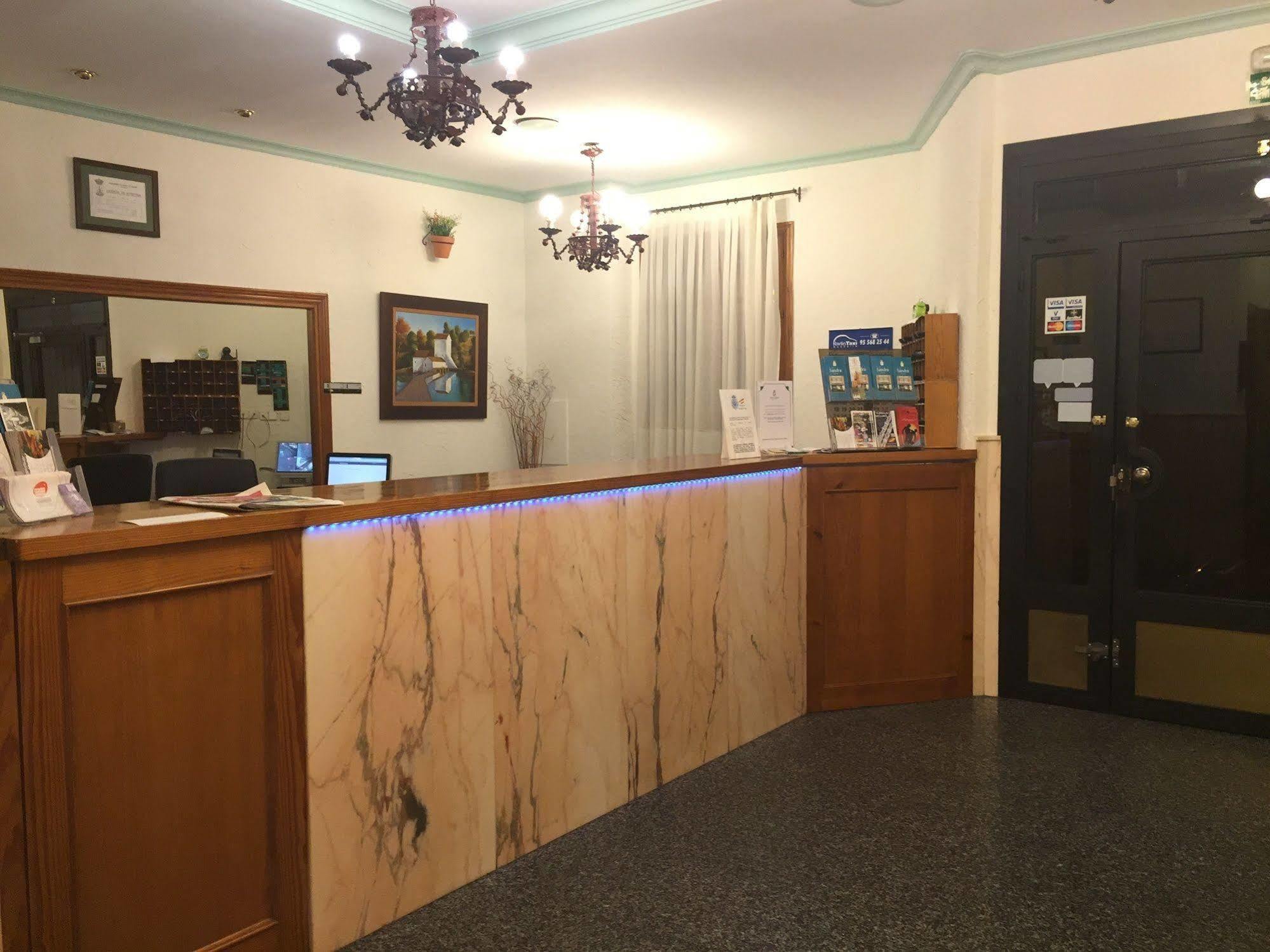 Hotel Sandra Alcala de Guadaira Ngoại thất bức ảnh